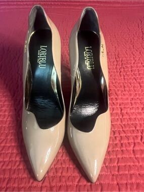 Loriblu Nude Taupe Patent Leather Wave Pumps Gold Heels Italy Size 38.5 / US 8.5